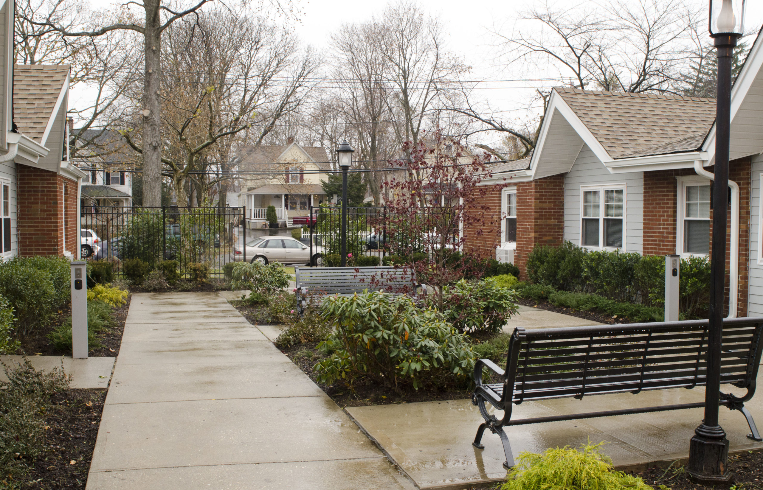 gateway gardens bench and walkway